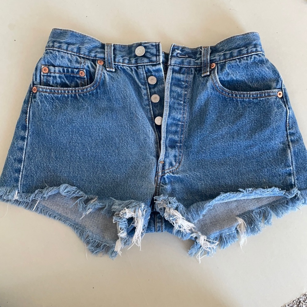 Levi jean shorts